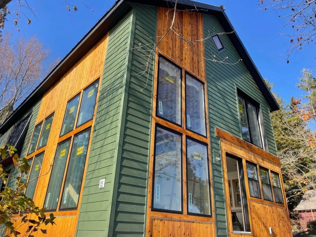 High-quality exterior painting and decorating services by Hi-Tech Painting and Decorating.